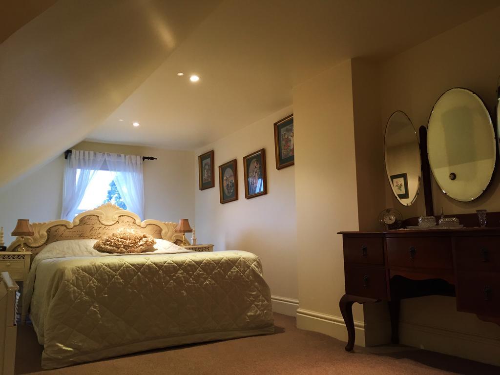 Ellie'S Place On City Park Launceston Room photo